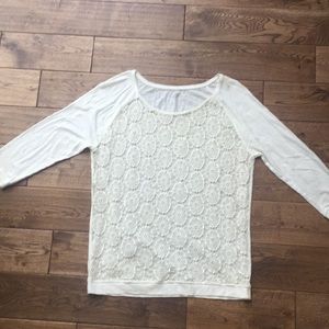 Beautiful cream lace front top 3/4 sleeves Sz M